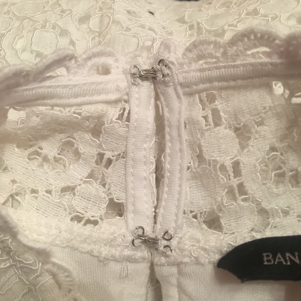 Banana Republic Lace Shell Mock Neck Tank - Picture 6 of 8